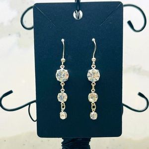✨2/$10✨Silver Bling Dangle Earrings